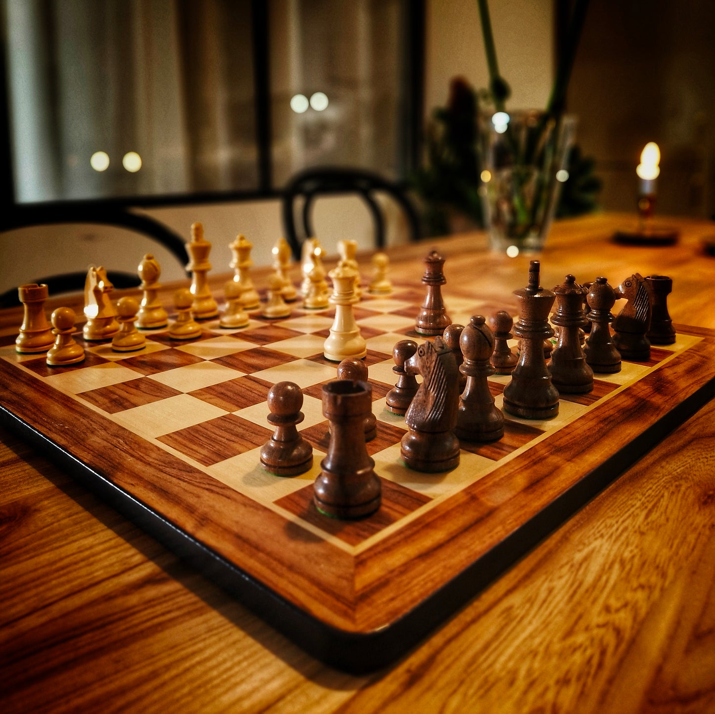 Chess Board ROUNDED & Chess Pieces GERMAN STAUNTON